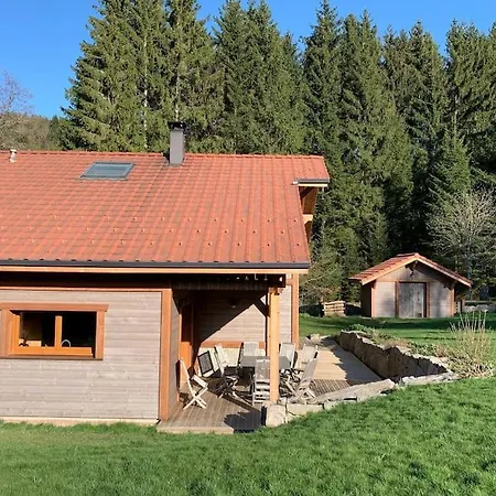 Des Jonquilles - Au Calme, Bordant La Foret シャレー