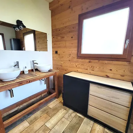 Chalet Des Jonquilles - Au Calme, Bordant La Foret
